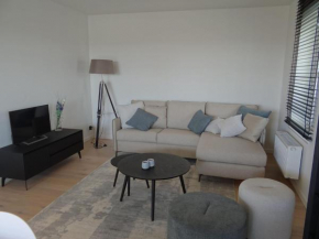 Dockside 403 with central location